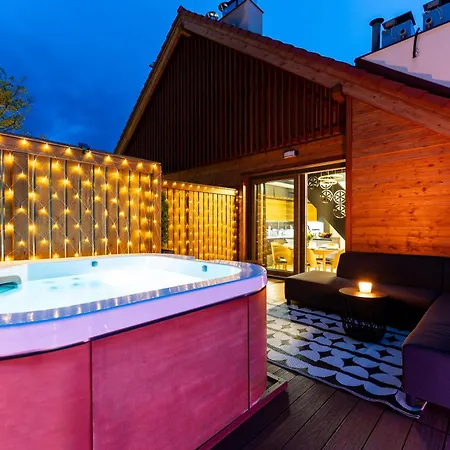 Dream View Stone Hill Z Jacuzzi Apartment *